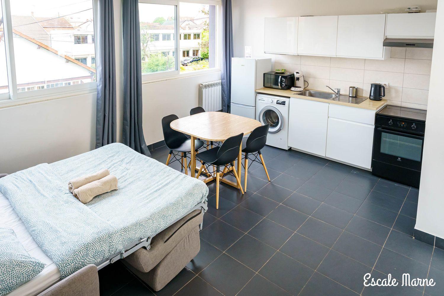 Escale-Marne Fr - 202 - Free Parking - Free Luggage Storage - All Equipped - Linen Included - Washing Machine - 10Mn Walk Metro 8 - Rer A - Panoramic View - From 1 To 14 Guests Maisons-Alfort Habitación foto